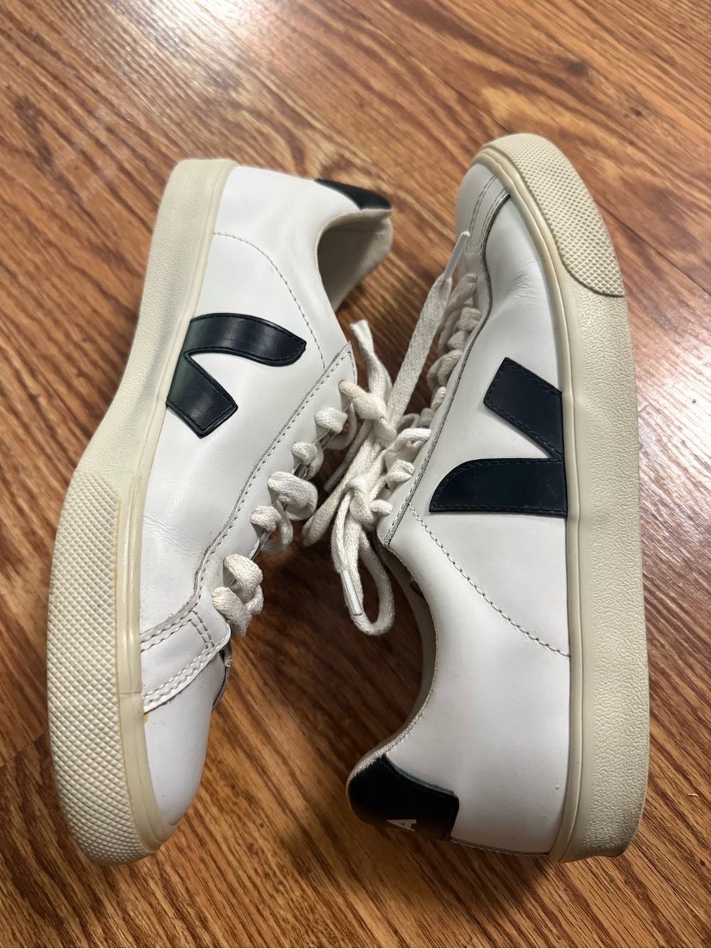 Free People Veja Esplar Sneakers Size 7